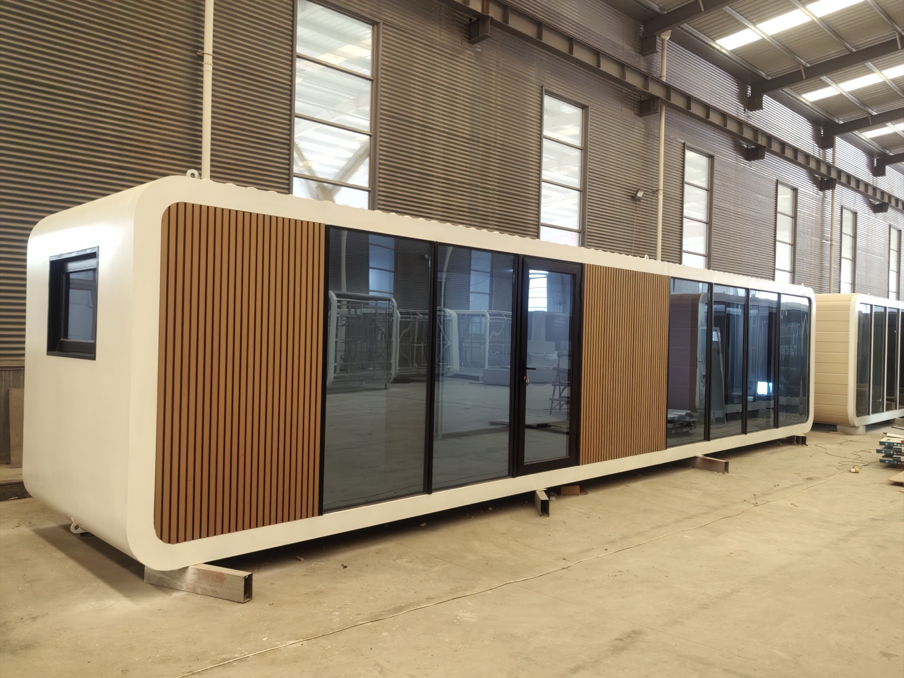 Whole Cabin — Product exterior reference